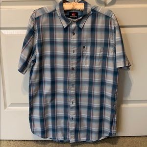 Quicksilver Men’s Short Sleeve Button-up Shirt